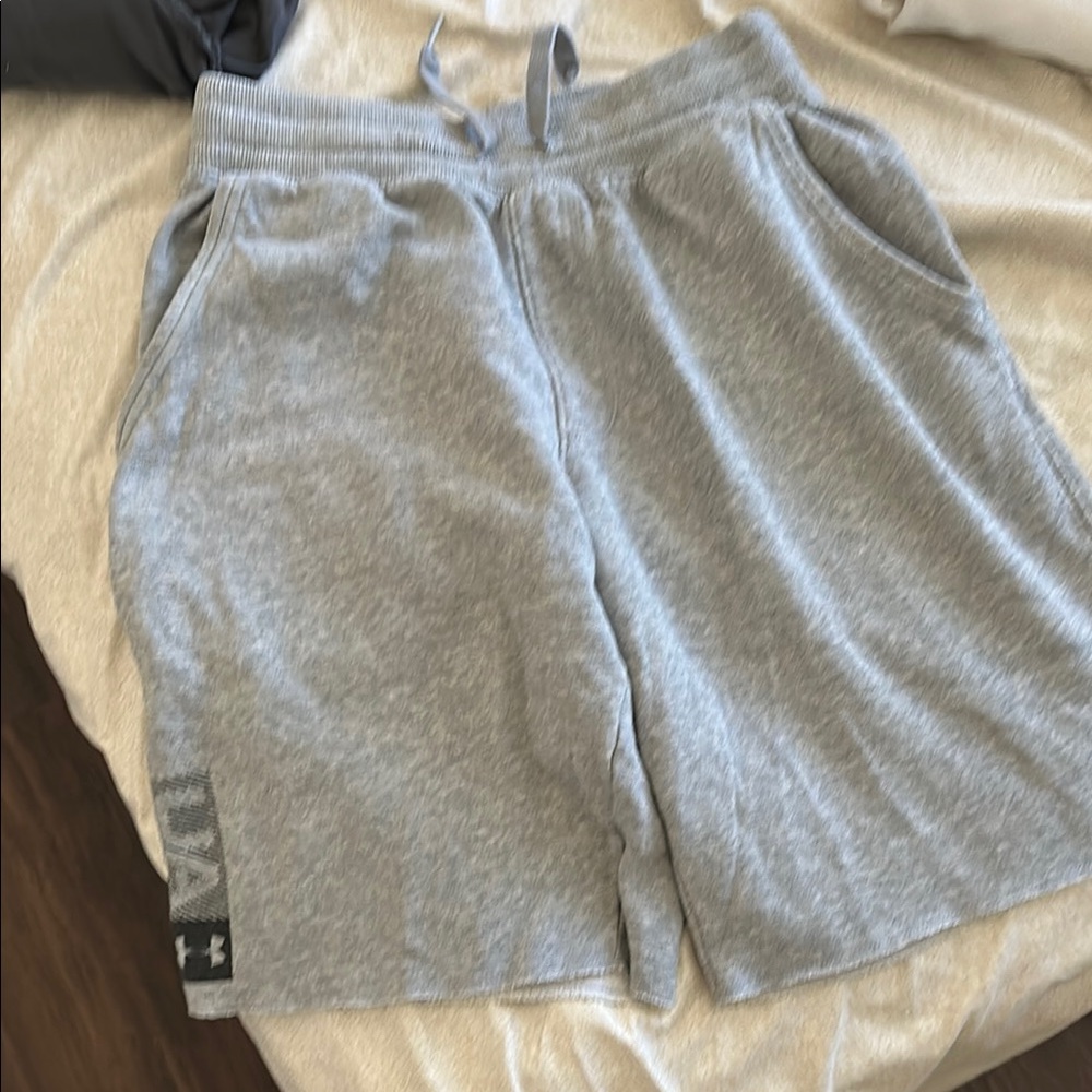 Under Armour Men's Gray Shorts
